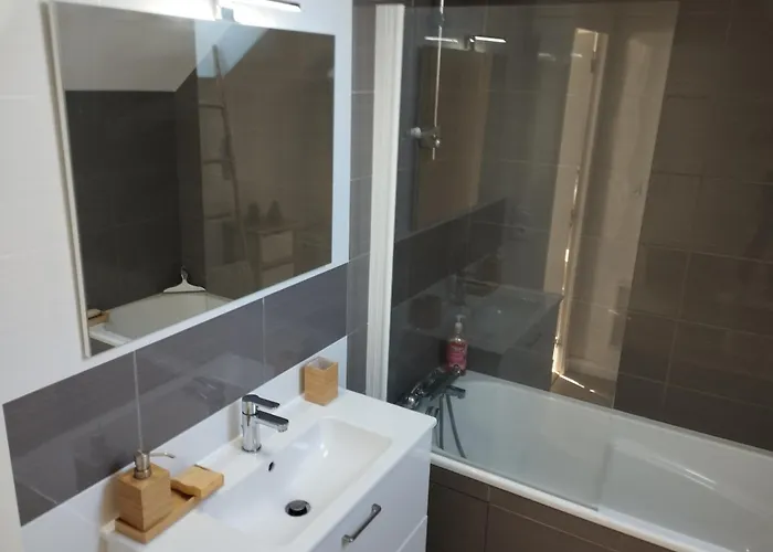 D'hotes Proche Circuit Frühstückspension *